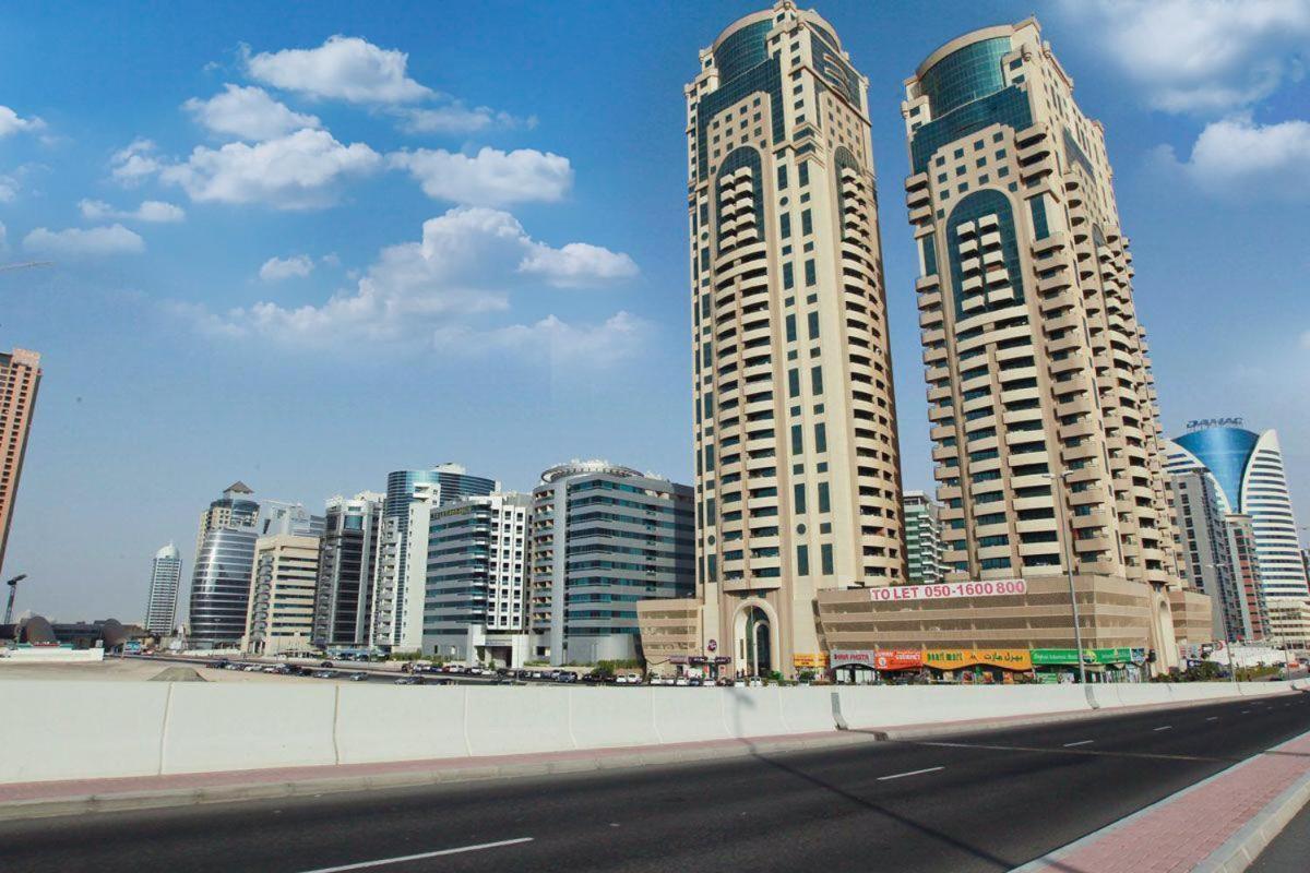 Nomad Partition Room In Barsha Heights 3 Mins To Icm Metro Dubai Exterior photo