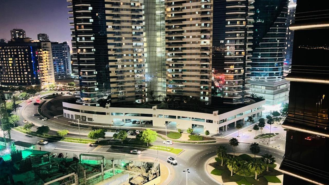 Nomad Partition Room In Barsha Heights 3 Mins To Icm Metro Dubai Exterior photo