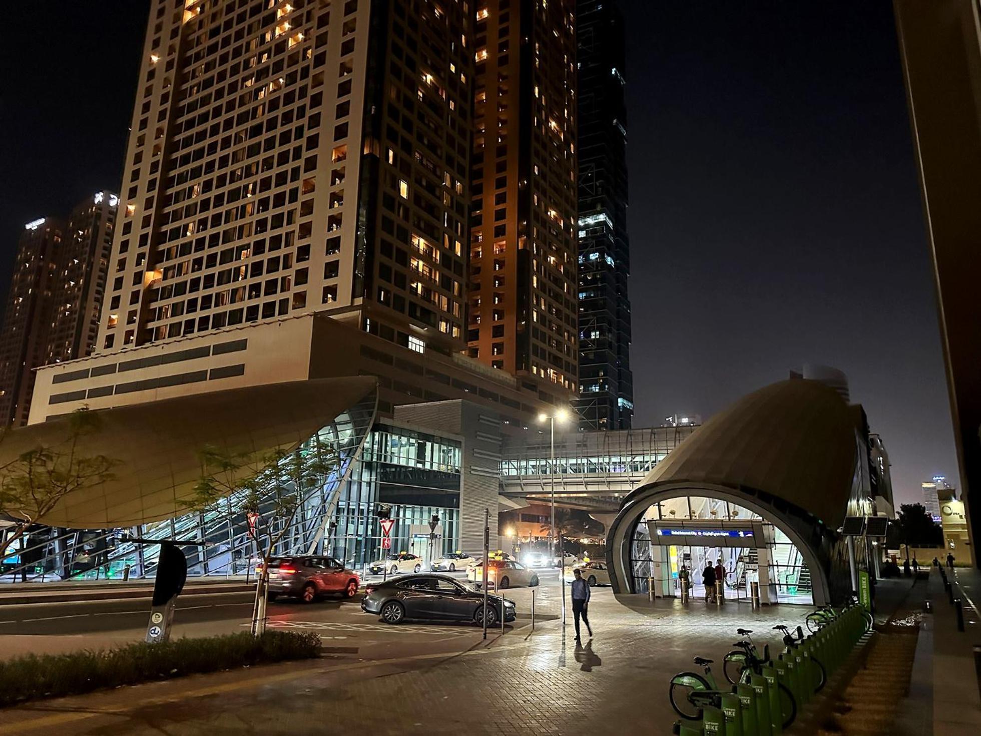 Nomad Partition Room In Barsha Heights 3 Mins To Icm Metro Dubai Exterior photo